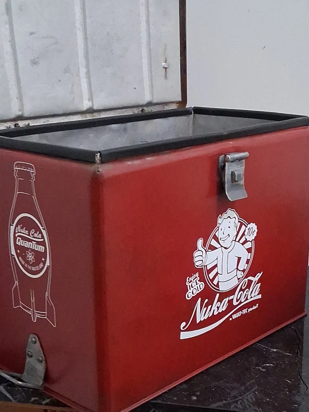 Fallout Nuka Cola Vault Boy Vintage Metal Wet/Dry Multi Level Cooler
